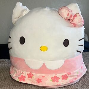 Squishmallows Hello Kitty Plushie